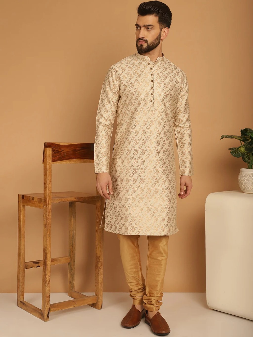 Embrace Tradition with the Kurta Pajama for&nbsp;Men